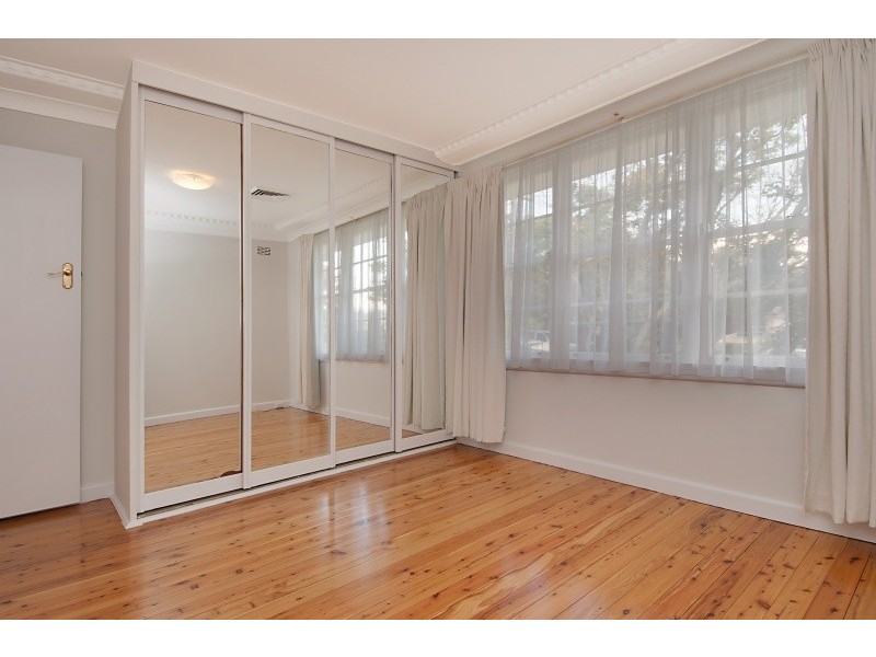 31 Edinburgh Road, Forestville NSW 2087