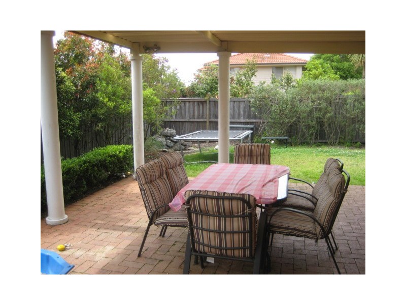 8 Oates Place, Belrose NSW 2085