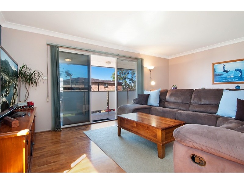 2/90 Warringah Road, Narraweena NSW 2099