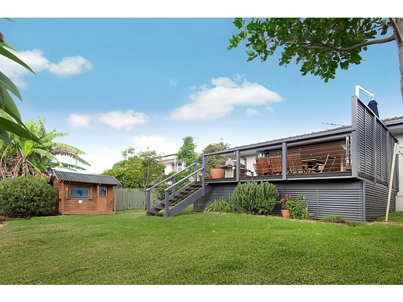 8 Valley View Road, Frenchs Forest NSW 2086