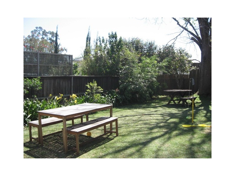 18 Robyn Avenue, Frenchs Forest NSW 2086