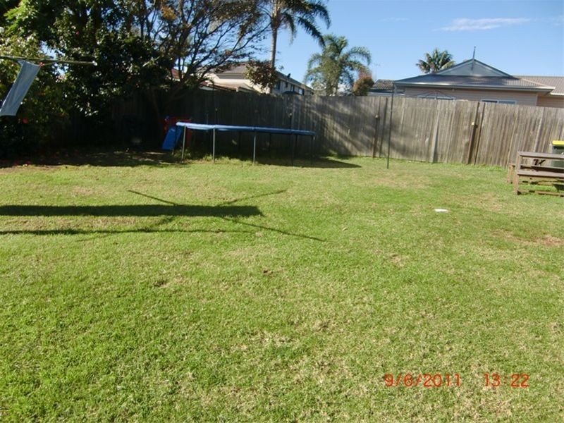 18 Robyn Avenue, Frenchs Forest NSW 2086