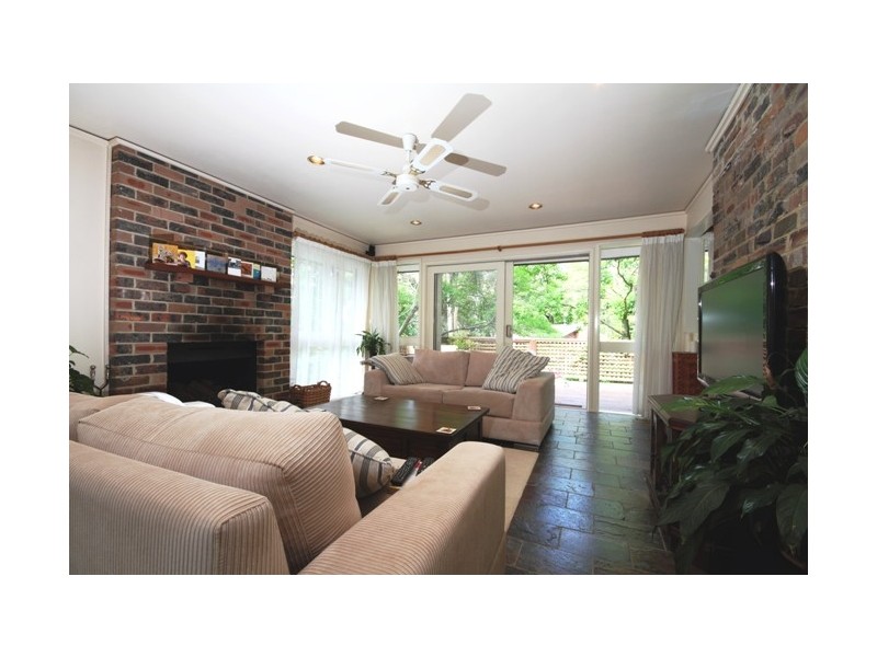 17 Nandi Avenue, Frenchs Forest NSW 2086