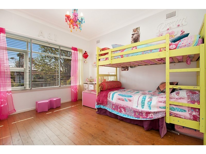 8 Cobb Street, Frenchs Forest NSW 2086