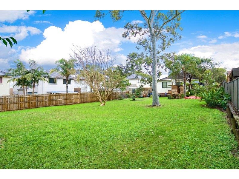 86 Prince Charles Road, Frenchs Forest NSW 2086