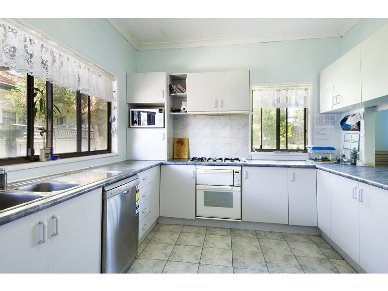 281  Warringah Road, Beacon Hill NSW 2100