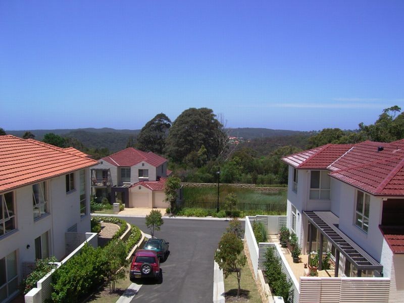 11  Seaview Pde, Belrose NSW 2085