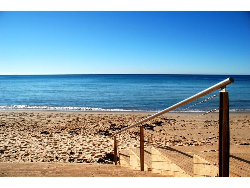 8/26  The Strand, Dee Why NSW 2099