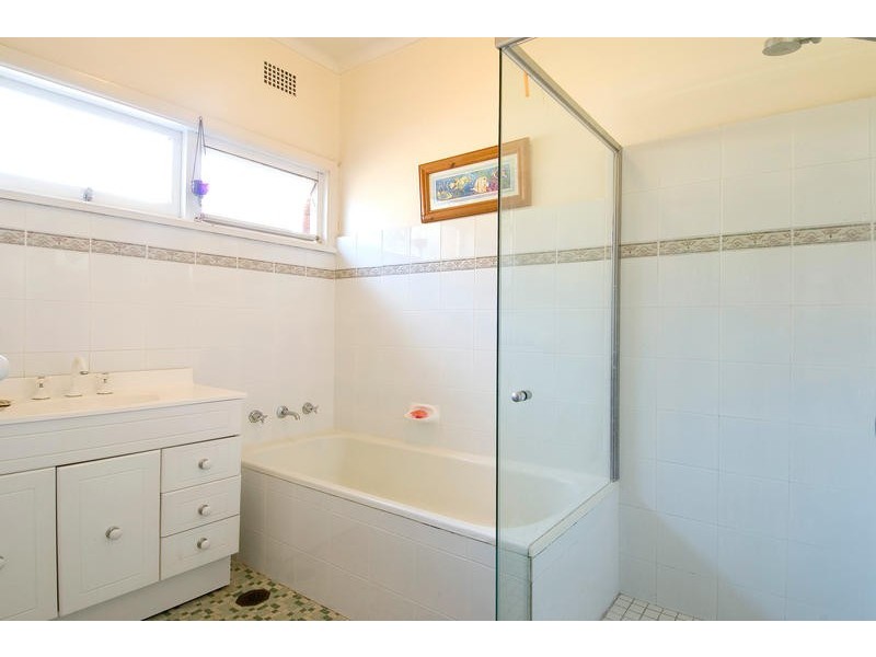 SOLD  BY SKYLINE REAL ESTATE, Beacon Hill NSW 2100