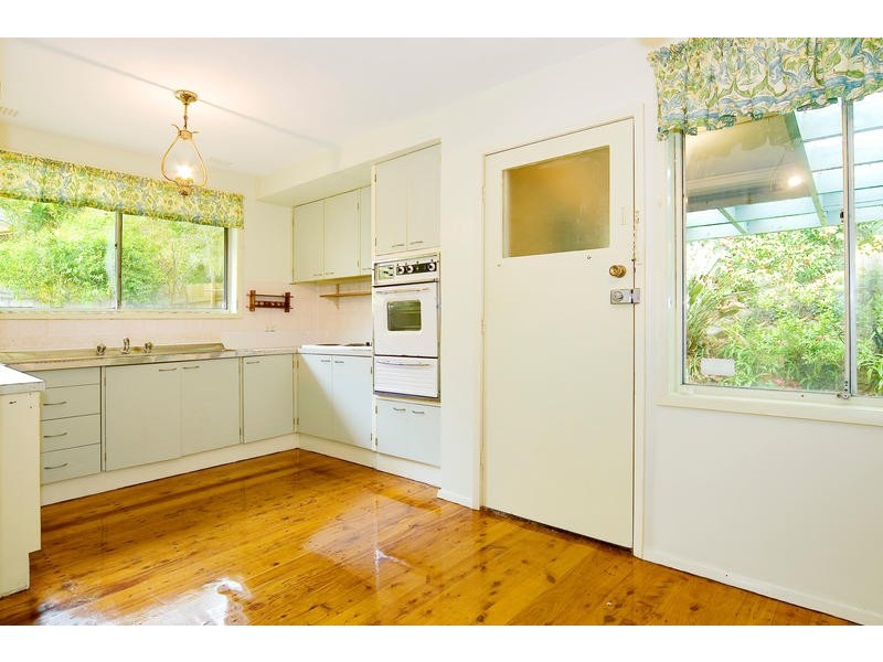 27 Bimbadeen Crescent, Frenchs Forest NSW 2086