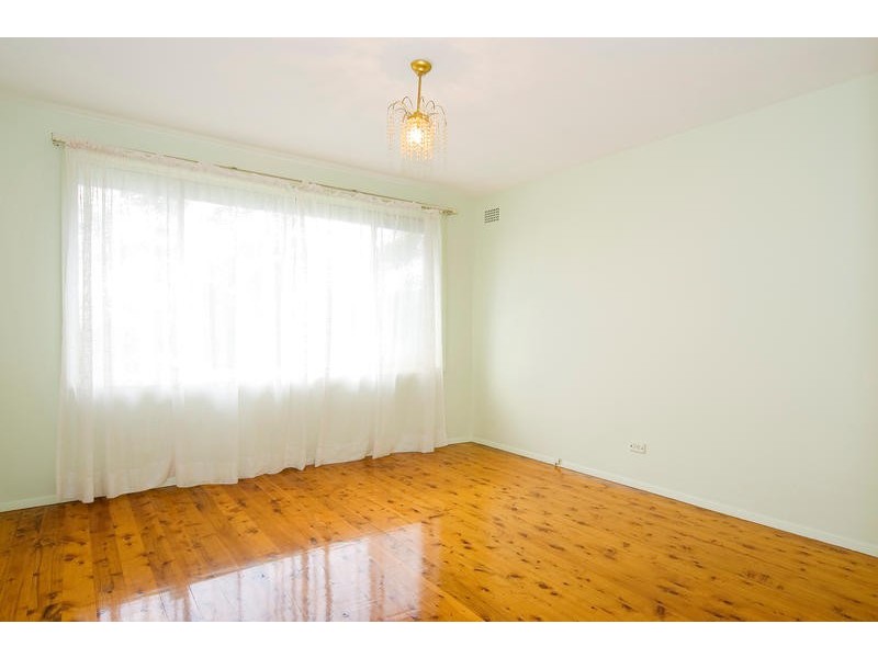 27 Bimbadeen Crescent, Frenchs Forest NSW 2086