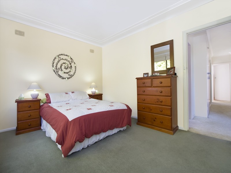 4 Valley View Road, Frenchs Forest NSW 2086