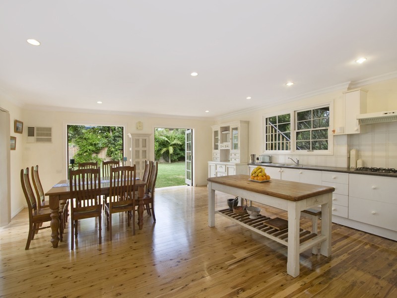 11  Warung Avenue, Frenchs Forest NSW 2086