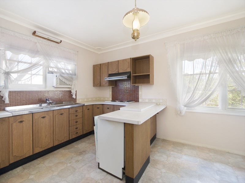 1  Clwydon Close, Belrose NSW 2085