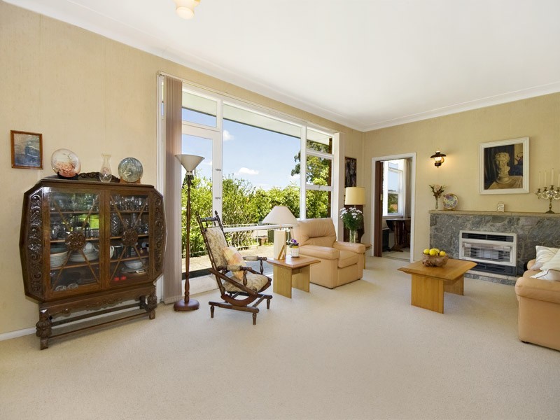 1 Altona Avenue, Forestville NSW 2087