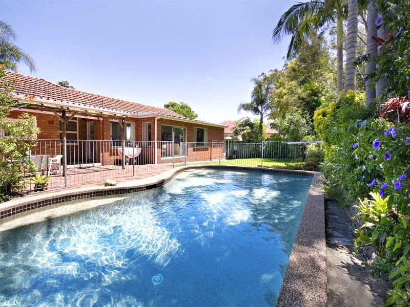 1 Altona Avenue, Forestville NSW 2087