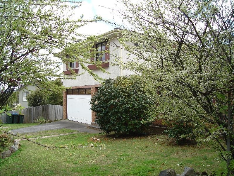 6  Hal Hammond Place, Belrose NSW 2085