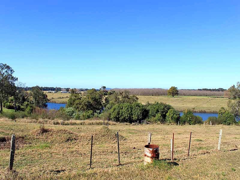 22 Springfields Drive, Greenhill NSW 2440