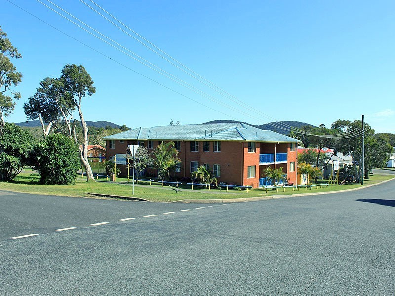 1 Main Street, Crescent Head NSW 2440