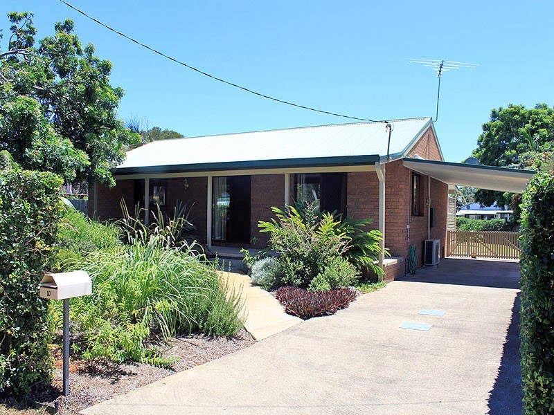 10 Fifth Avenue, Stuarts Point NSW 2441