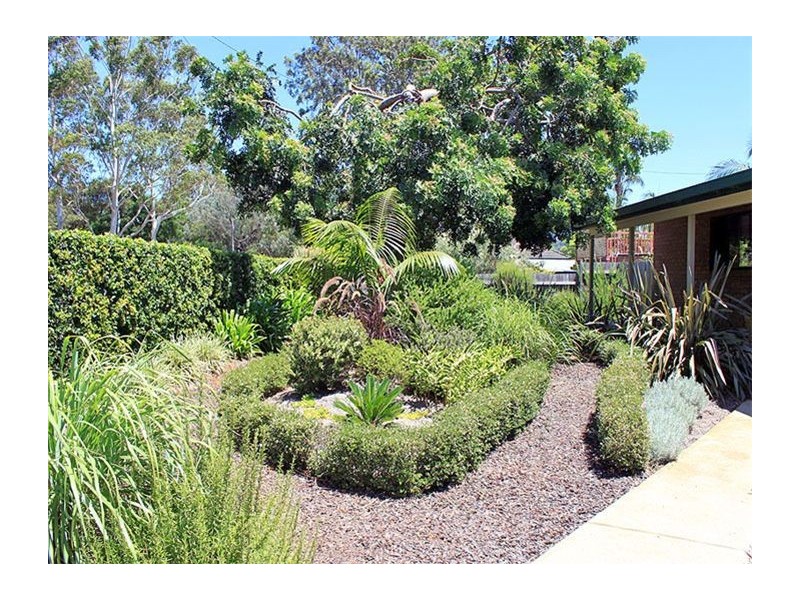 10 Fifth Avenue, Stuarts Point NSW 2441