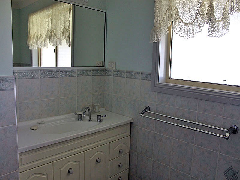 8a Campbell Place, Aldavilla NSW 2440