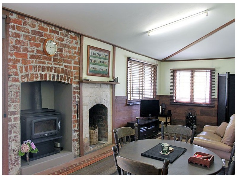 21 Main Street, Bellbrook, via, Kempsey NSW 2440