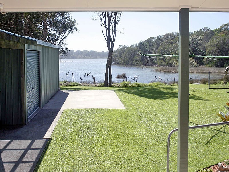 21 Belmore Street, Crescent Head NSW 2440