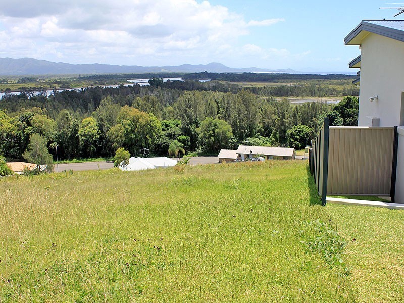9 Salmon Circuit, South West Rocks NSW 2431
