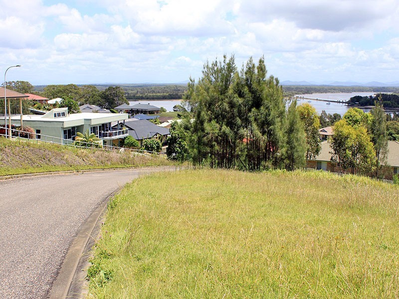 9 Salmon Circuit, South West Rocks NSW 2431