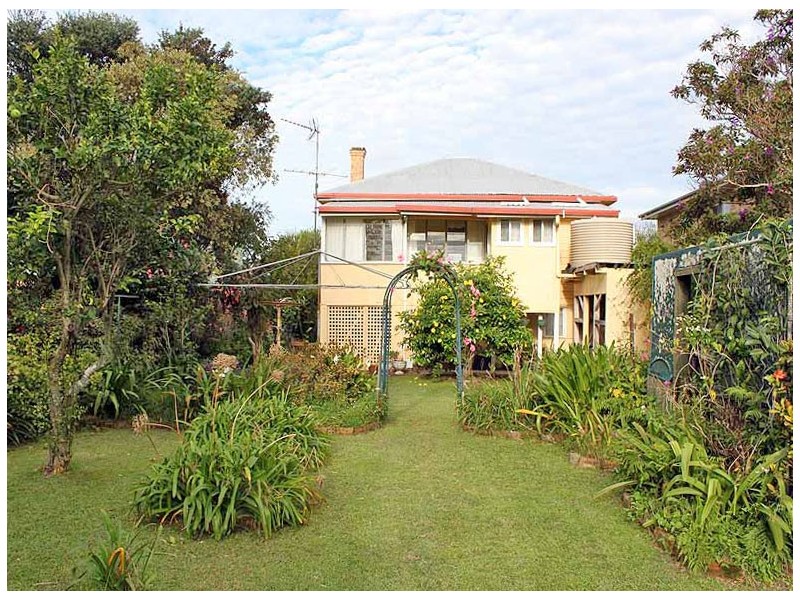 42 Barnard Street, Gladstone NSW 2440