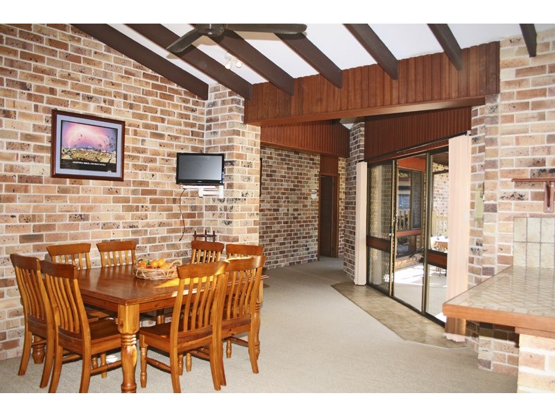 37 Hillview Drive, Aldavilla NSW 2440