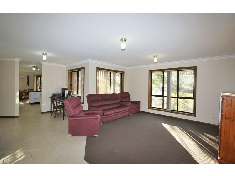 8 Wattle Place, Kempsey NSW 2440