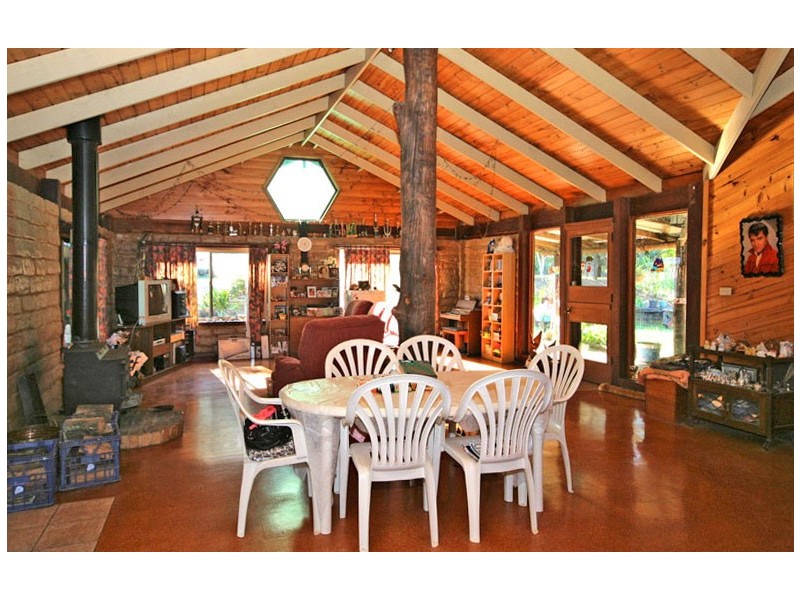 226 Sunset Boulevard, Collombatti NSW 2440
