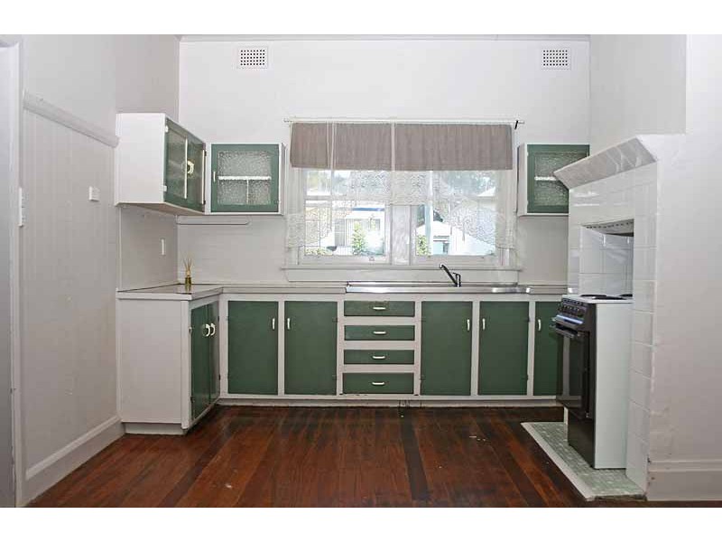 17 Russell Avenue, Smithtown NSW 2440