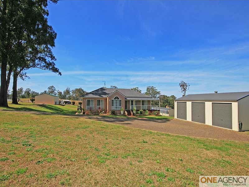 4 Waratah Drive, Yarravel NSW 2440