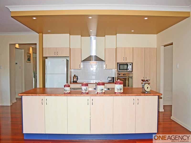 4 Waratah Drive, Yarravel NSW 2440