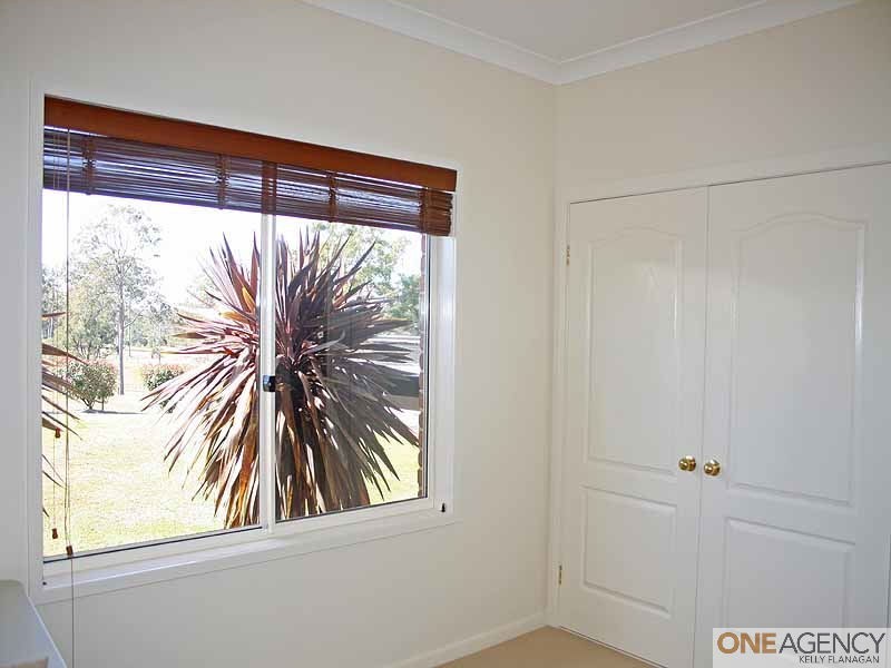 4 Waratah Drive, Yarravel NSW 2440