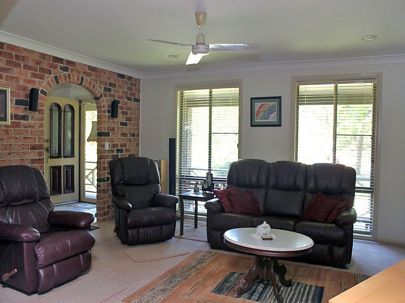 5 Hillview Drive, Aldavilla NSW 2440