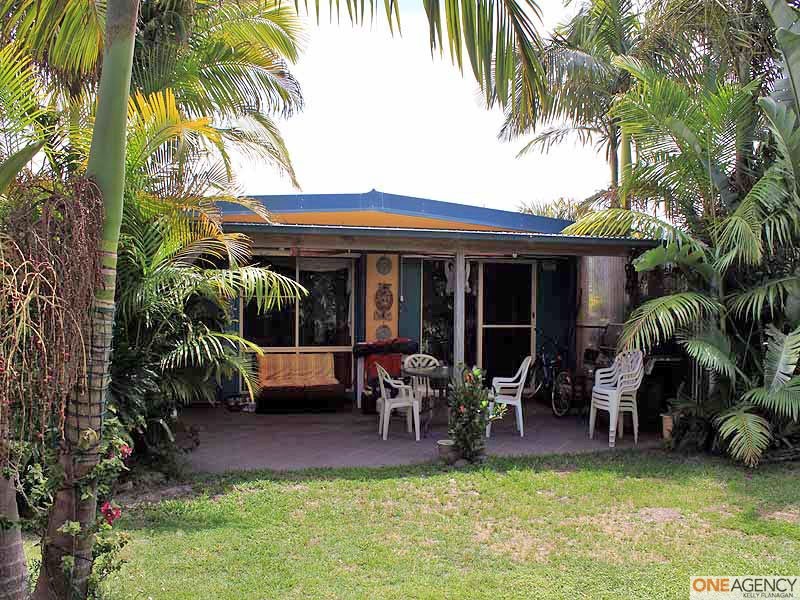 41 Straight Street, Hat Head NSW 2440