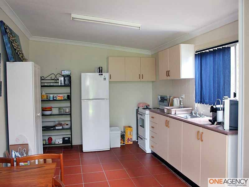 41 Straight Street, Hat Head NSW 2440