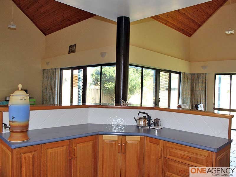 5 Straight Street, Hat Head NSW 2440