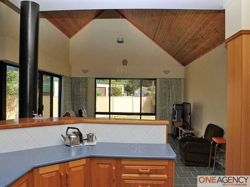 5 Straight Street, Hat Head NSW 2440