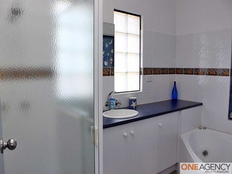 5 Straight Street, Hat Head NSW 2440