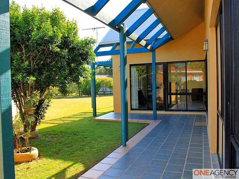 5 Straight Street, Hat Head NSW 2440