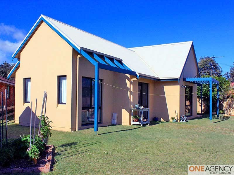 5 Straight Street, Hat Head NSW 2440