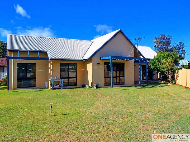 5 Straight Street, Hat Head NSW 2440