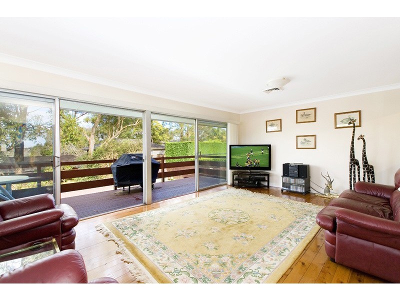 13 Shamrock Parade, Killarney Heights NSW 2087