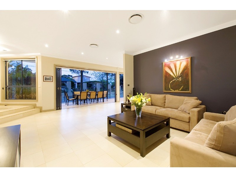 3 Carlow Crescent, Killarney Heights NSW 2087