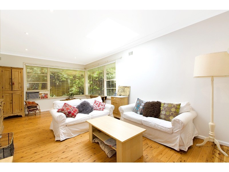 4 Deakin Street, Forestville NSW 2087